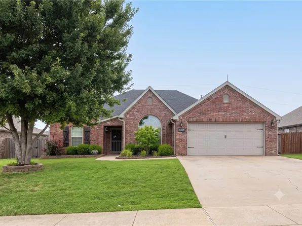 3001 SW Gumleaf Rd, Bentonville, AR 72713