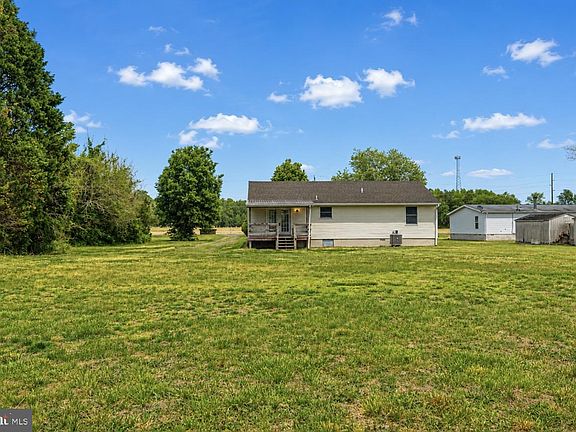 4th image of 34863 Railroad Ave