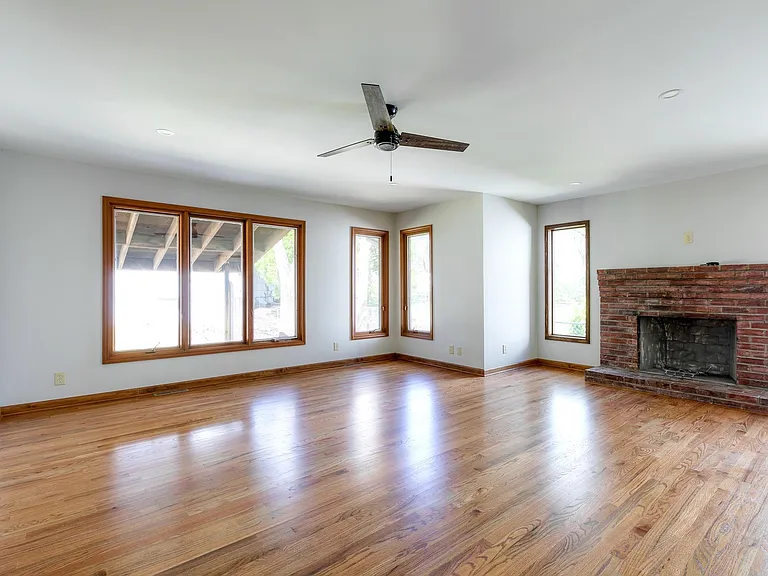4612 N College Ave — Photo 23