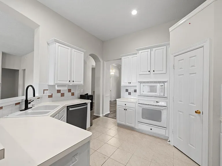 23818 Indian Hills Way — Photo 17