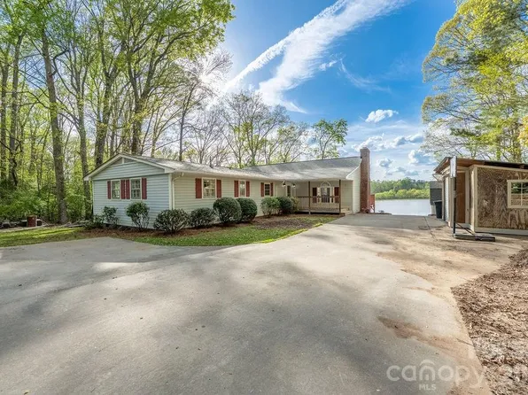 349 Lake Wylie Rd, Belmont, NC 28012