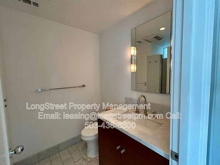 300 NW 8th Ave #902 — Photo 35
