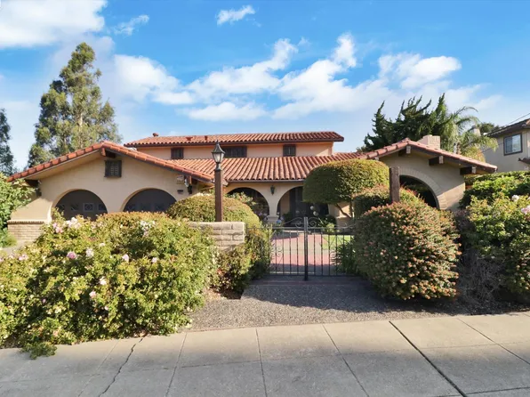 5022 Beacon Hill Dr, Castro Valley, CA 94552