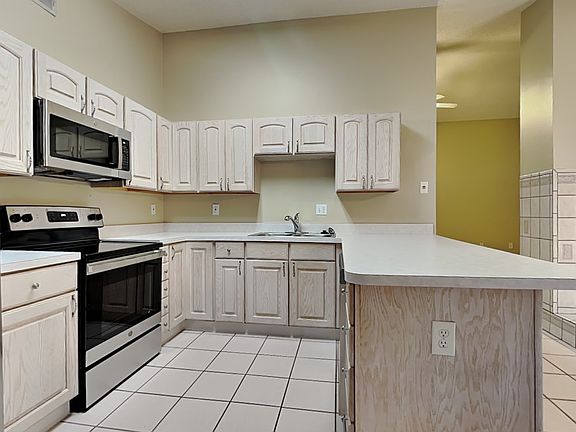 4606 N Country Hills Ct, Plant City, FL 33566 | Zillow