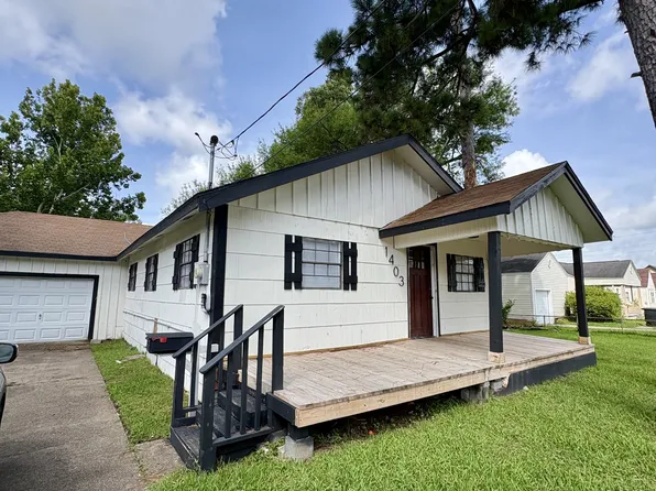1403 Eugene St, Pt Neches, TX 77651
