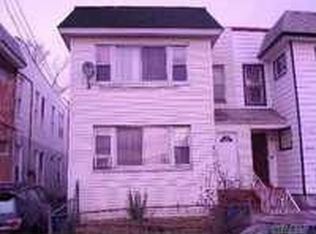 8737 132nd St, Richmond Hill, NY 11418