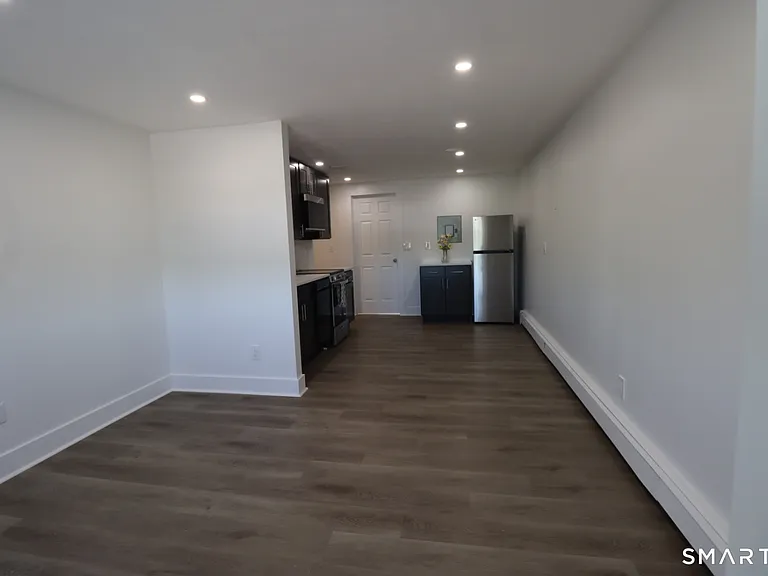 149 Garfield Ave — Photo 3