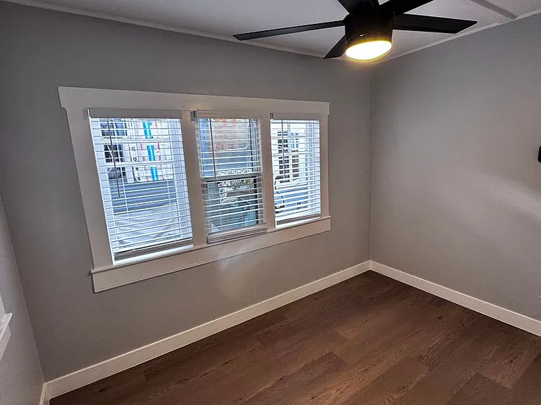 Modern Bungalow Located Blocks from Crescent Bay Beach-In Unit Laundry Included — Photo 18
