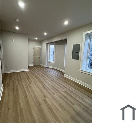 4th image of 121 W Sharpnack St #3