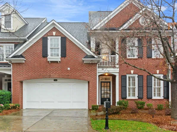 3124 Ethereal Ln, Charlotte, NC 28226