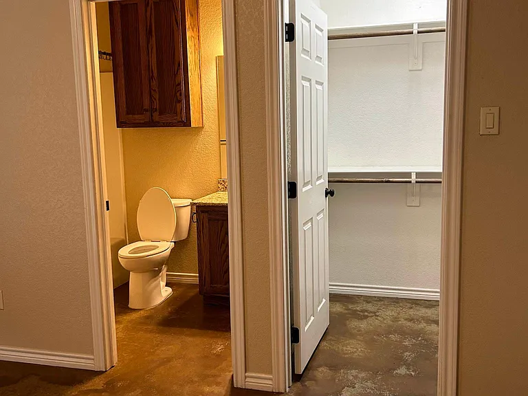 Mstr Bath/Closet