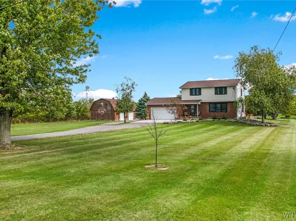 4535 Baer Rd, Ransomville, NY 14131
