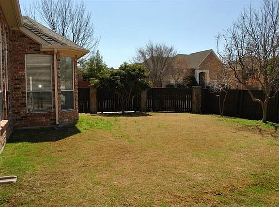 2nd image of 2706 Sir Patrice Ln