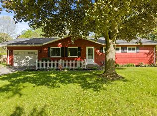 482 Marsh Rd, Pittsford, NY 14534