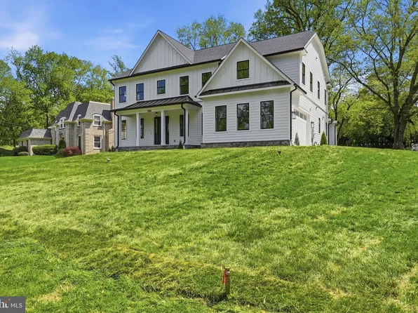 7604 Charleston Dr, Bethesda, MD 20817