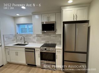 3652 Phinney Ave N #6, Seattle, WA 98103