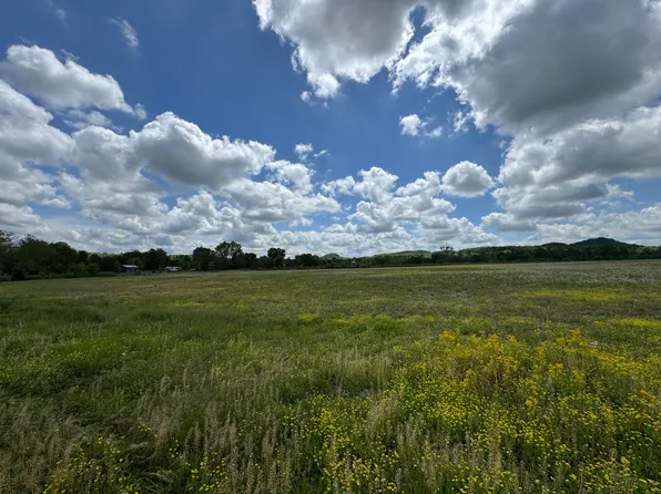 1064 Kentucky #39, Crab Orchard, KY 40419