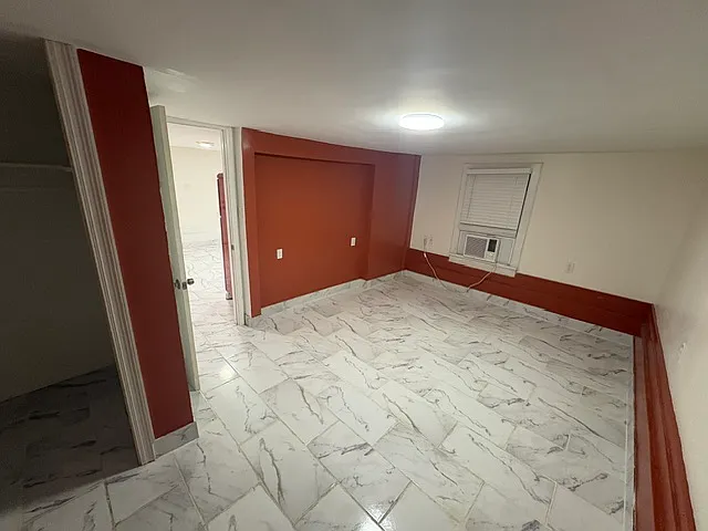 1 bed, 800 sqft, $1,300 — Photo 3