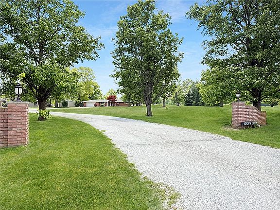 2nd image of 1201 North Dr