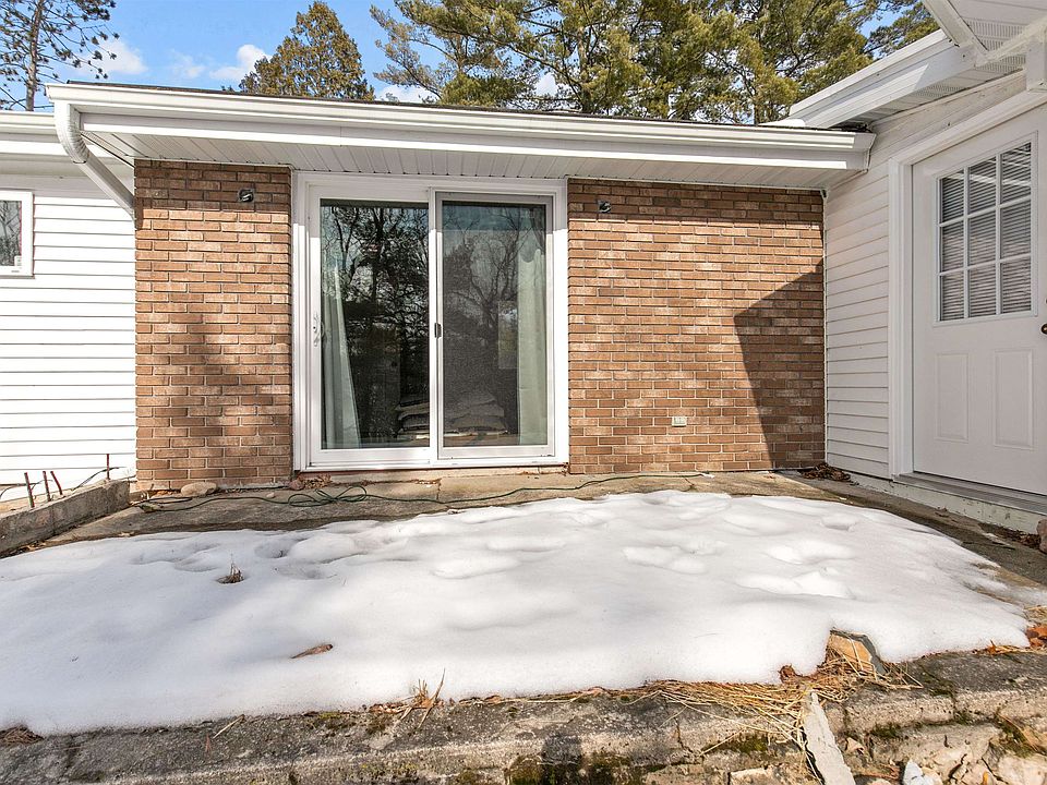 E8015 Ostrander Rd, New London, WI 54961 MLS 50271867 Zillow