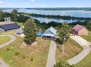 300 Rockport Lndg, Holladay, TN 38341
