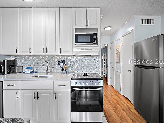 5th image of 40 Folly Field Rd APT B356