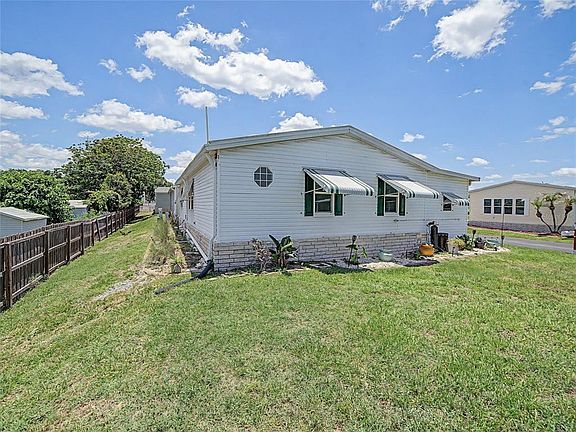 3rd image of 37513 CAMPO AVENUE