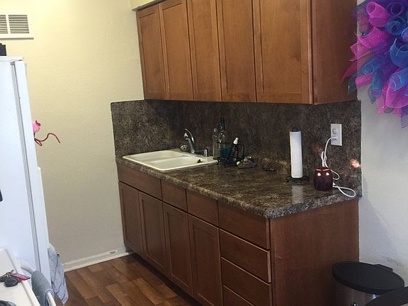 Kitchen. A lot of cupboards!