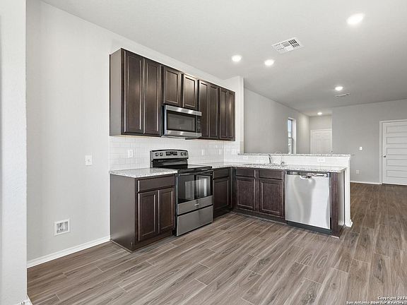 5th image of 4410 Tourmaline Way