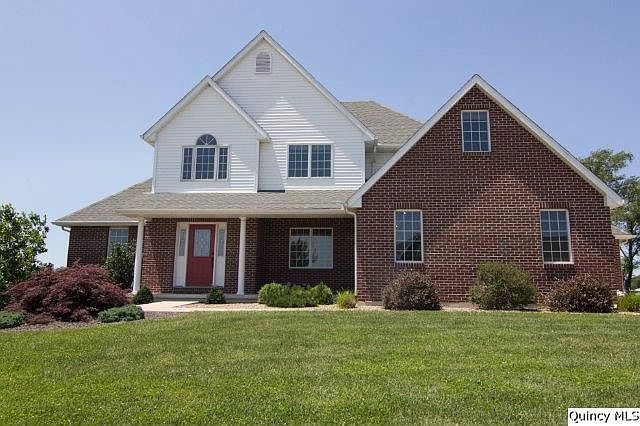 Home for Sale in Quincy, IL $310,000