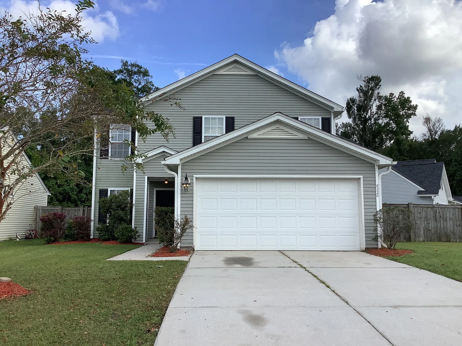 4 bed, 2.5 bath, 1789 sqft, $2,500 — Photo 1