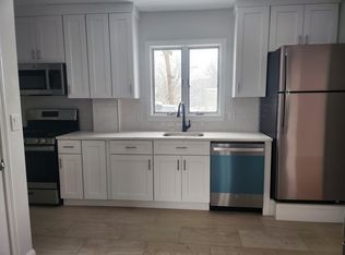 421 Salem St APT 3, Medford, MA 02155