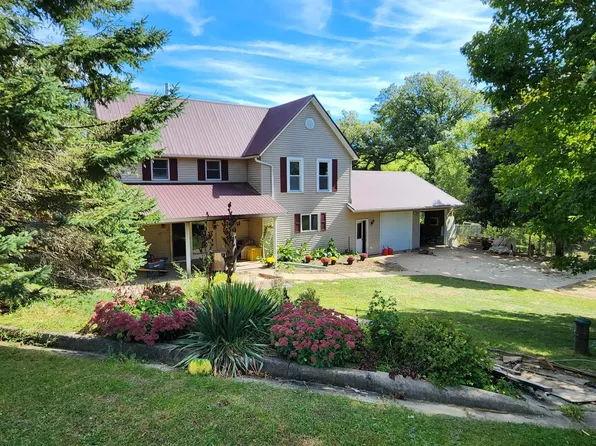 17792 County Road O, Mineral Point, WI 53565