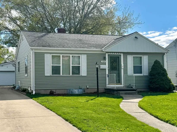 959 Waverly Pl, Green Bay, WI 54304