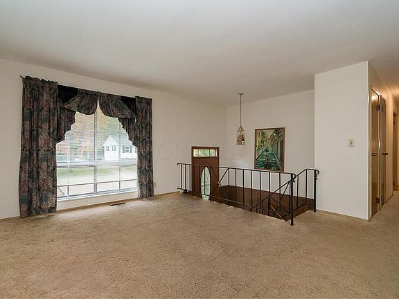 5th image of 555 Knights Ave