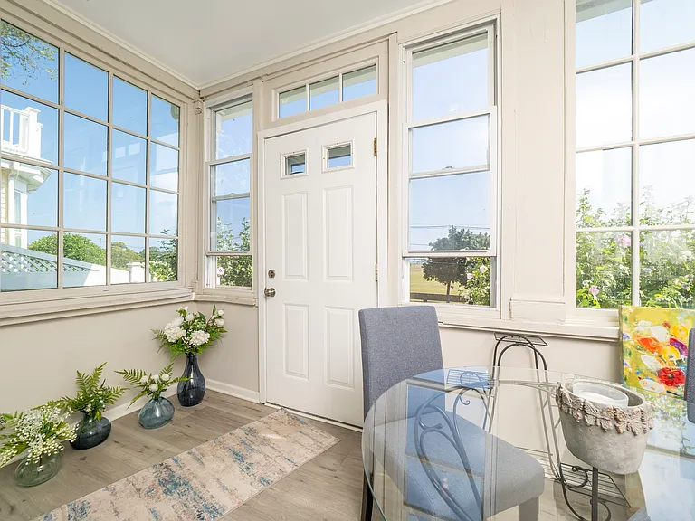 33 Seaview Ave #1B — Photo 3