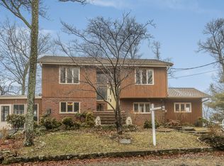 140 S Shore Rd, Andover, NJ 07821