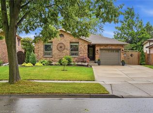 224 Athenia Dr, Hamilton, ON L8J 1T7