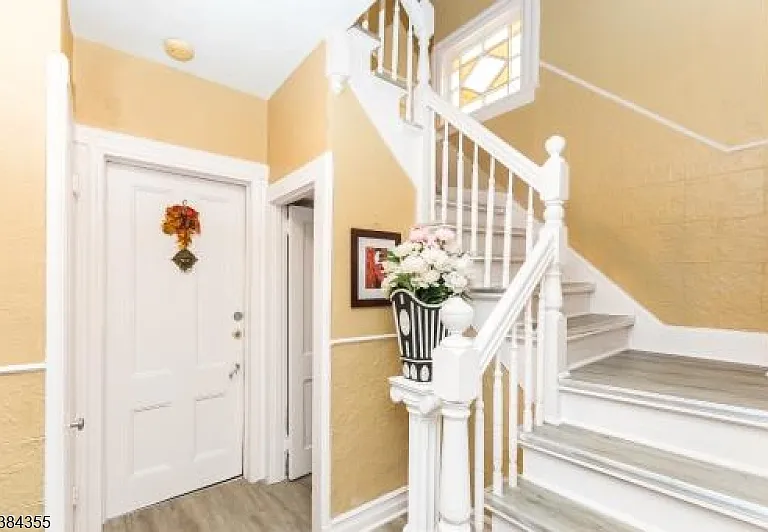 60 Wildwood Ave #2 — Photo 2