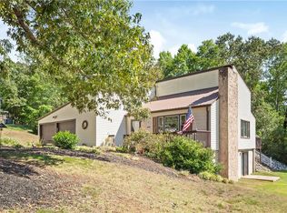 508 Horseshoe Dr, Seneca, SC 29678