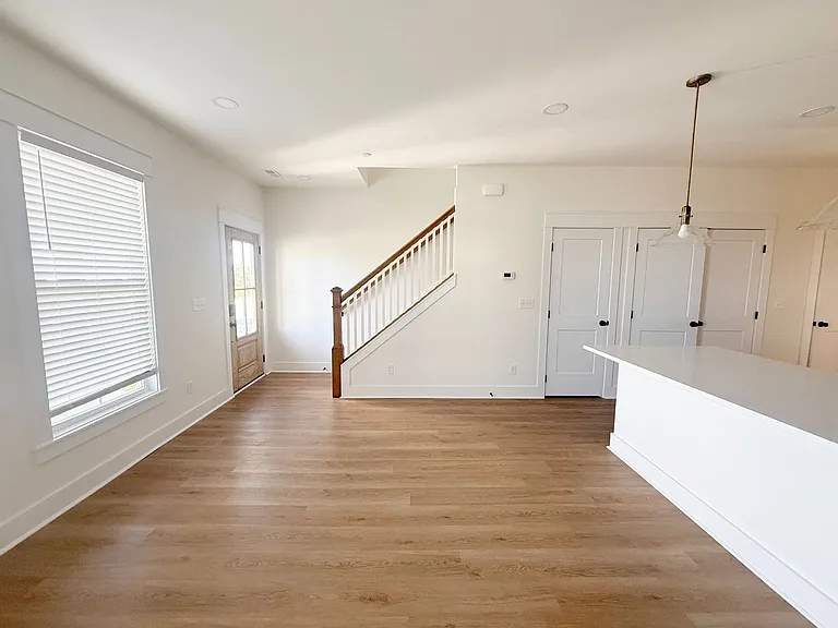 1333 Belfair St — Photo 5