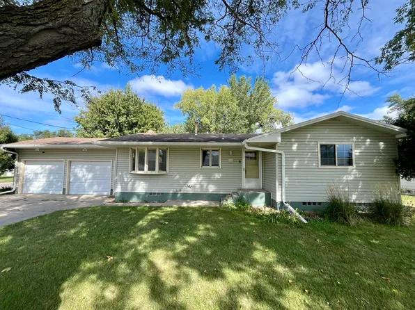 2007 Prospect Ave SE, Aberdeen, SD 57401