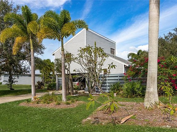 3rd image of 4515 Lake Heather Cir
