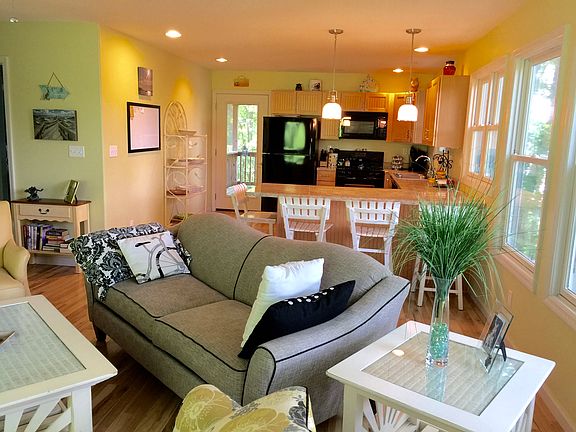 5th image of 968 E Gatesworth Dr