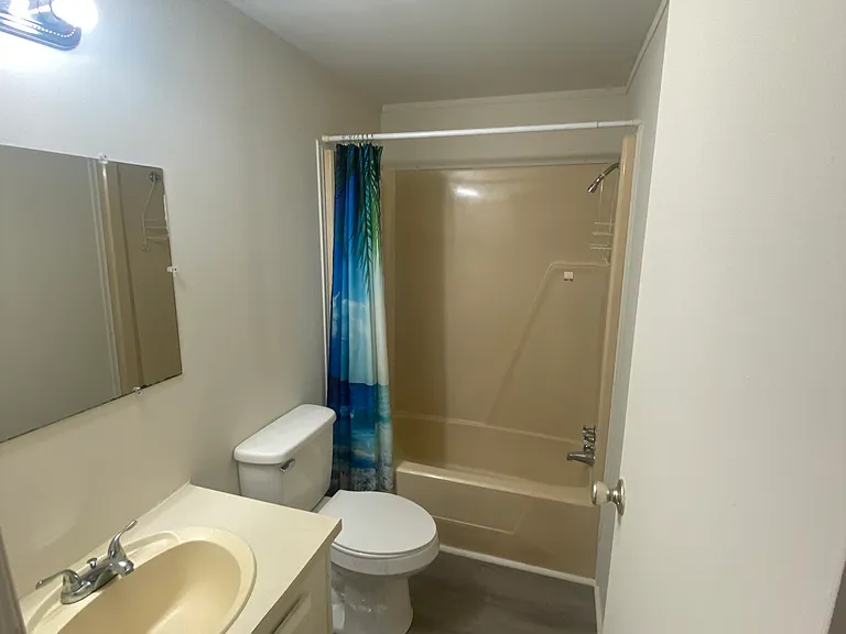 216 Crestview — Photo 11