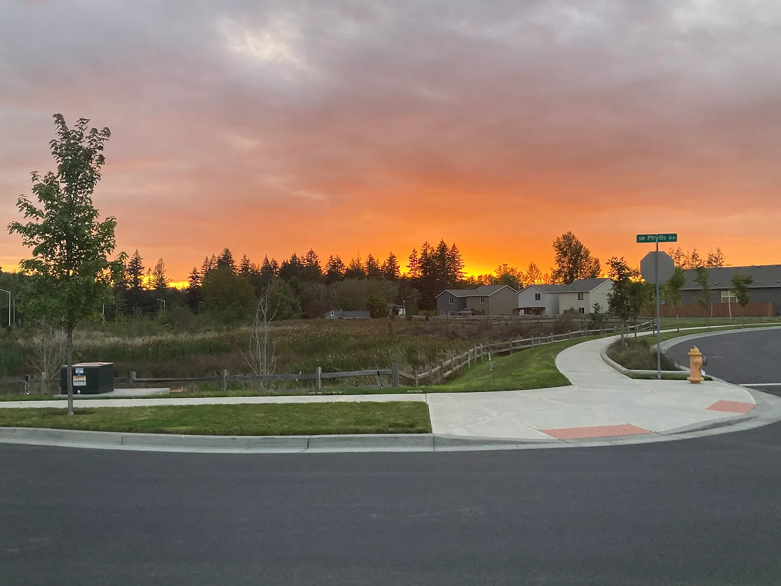 3 bed, 1472 sqft, $1,000 — Photo 1