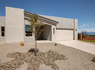 1649 Tesoro Loop NW, Los Lunas, NM 87031