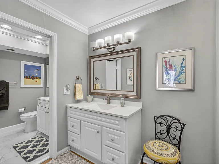605 Brackenwood Cv — Photo 20