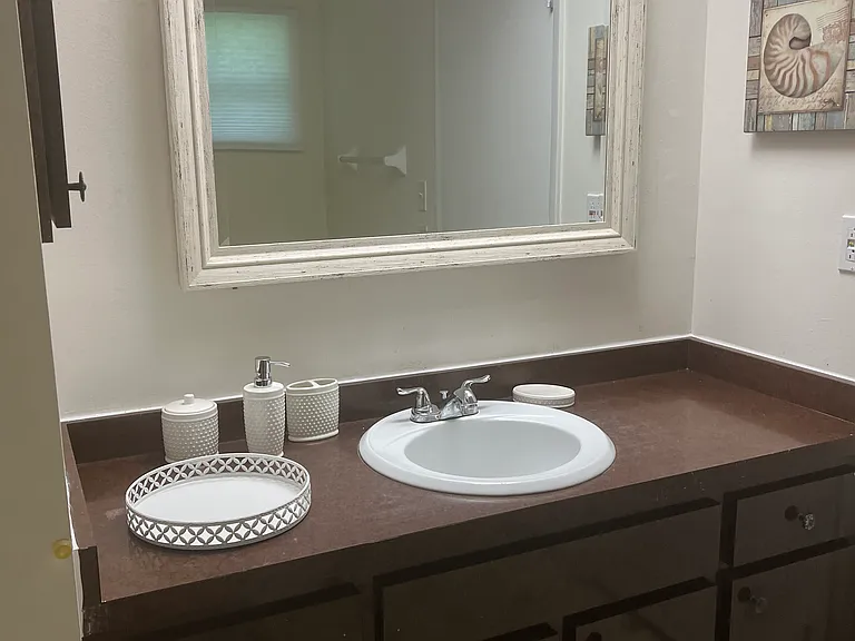 2216 Hibiscus St — Photo 35