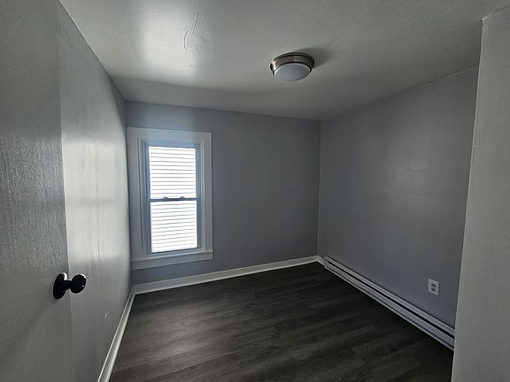 3rd image of 303 Gardner St #2